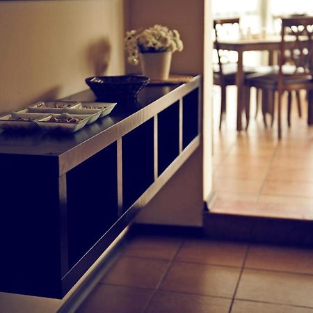 Uestuen Hotel Alsancak Izmir Zewnętrze zdjęcie