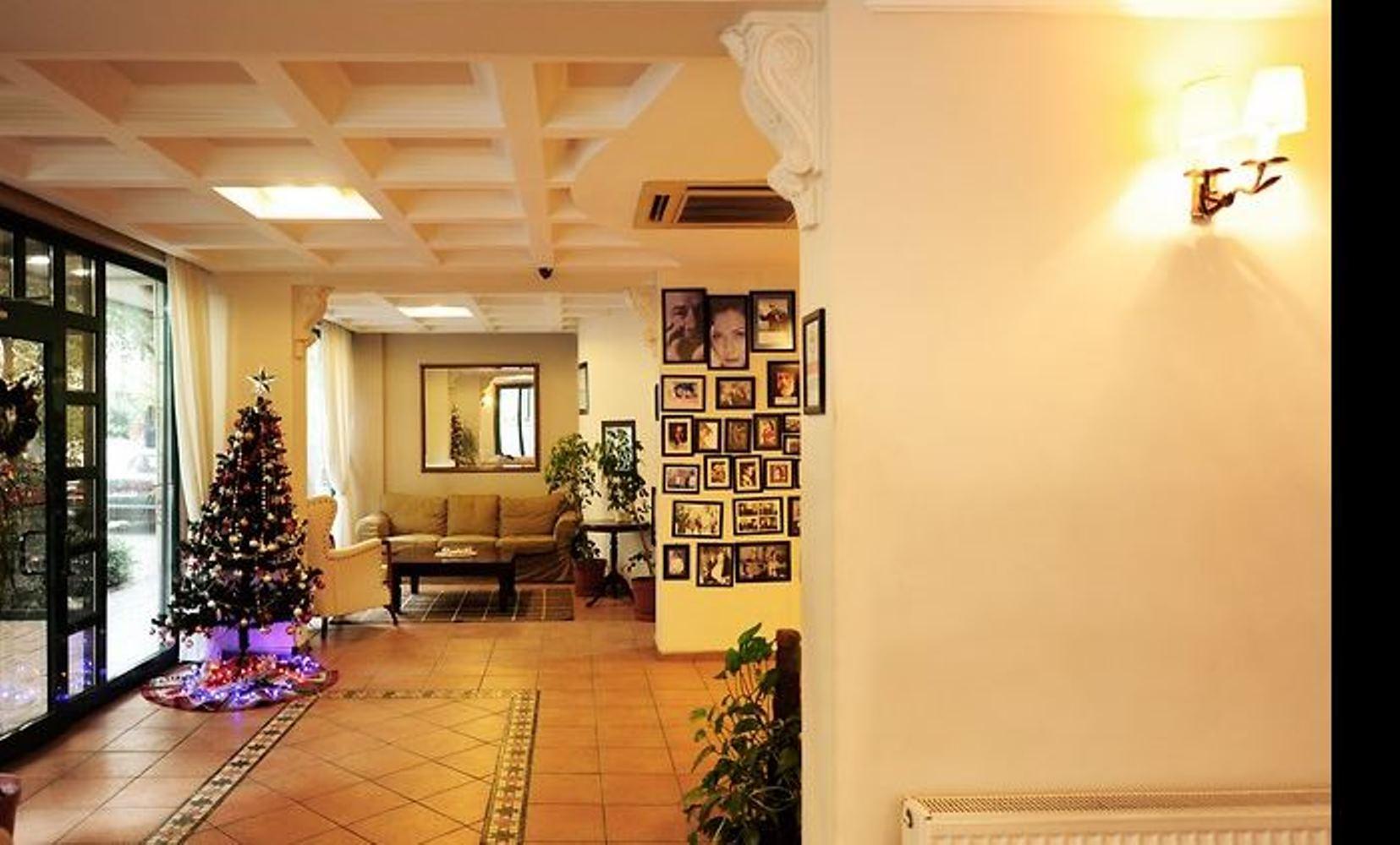 Uestuen Hotel Alsancak Izmir Zewnętrze zdjęcie