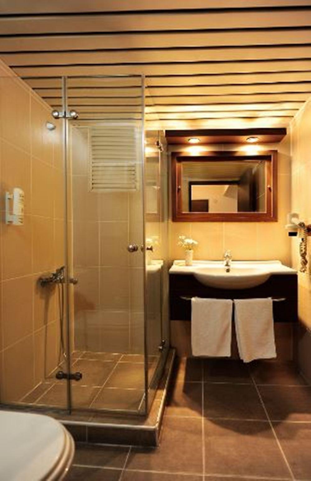 Uestuen Hotel Alsancak Izmir Zewnętrze zdjęcie